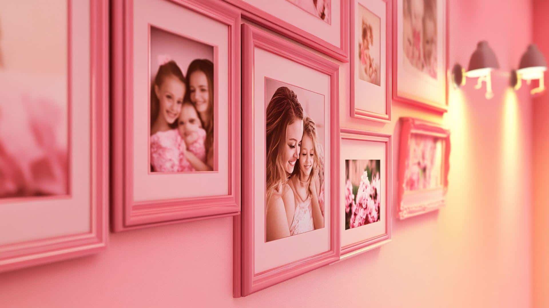 Monochromatic_Photo_Display