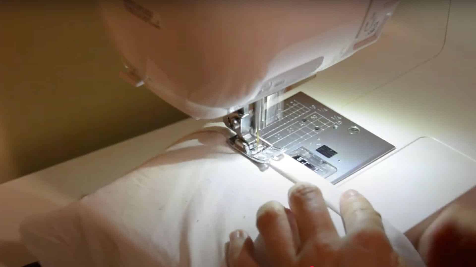 STEP_3_Pin_the_Fabric_Pieces_Together