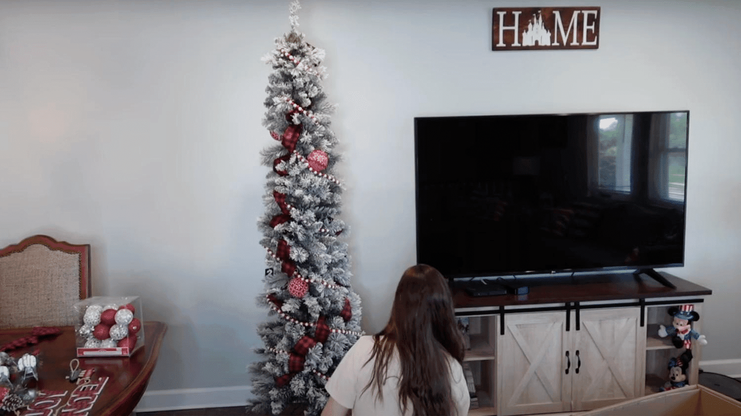 STEP_4_Add_Garland_and_Ribbon