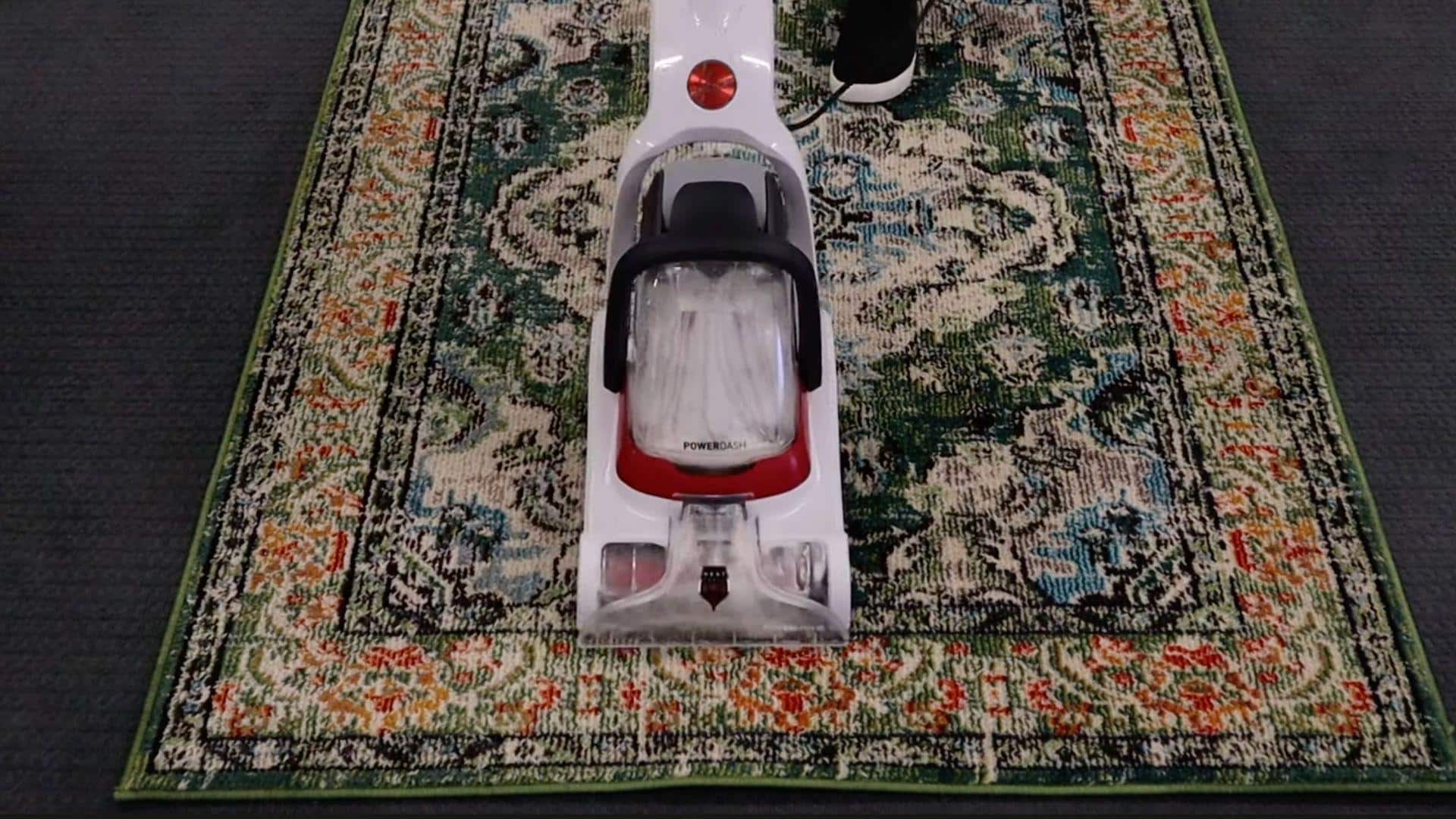 Step_4_Use_a_Carpet_Cleaner