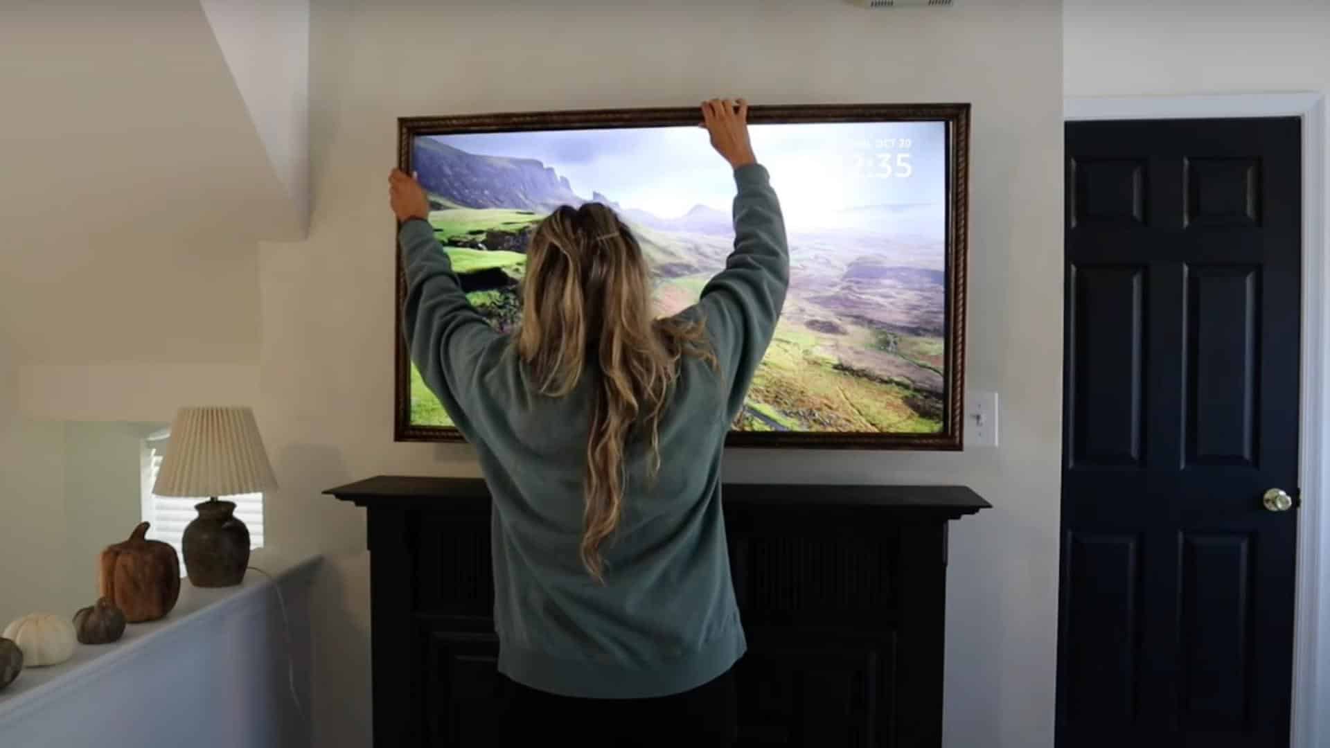 Step_5_Mount_the_Frame_to_the_TV